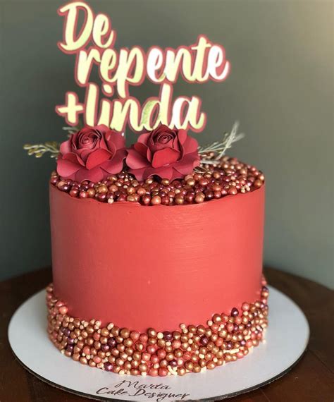 Bolos de aniversário para adultos para alguém especial.